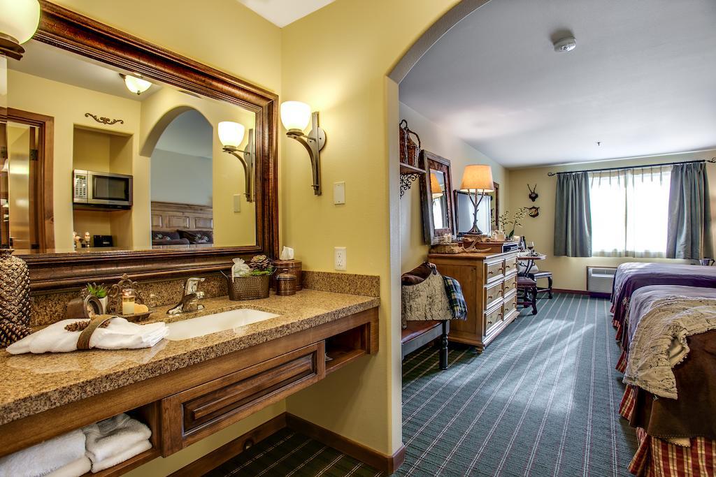 Bavarian Lodge Leavenworth Rom bilde